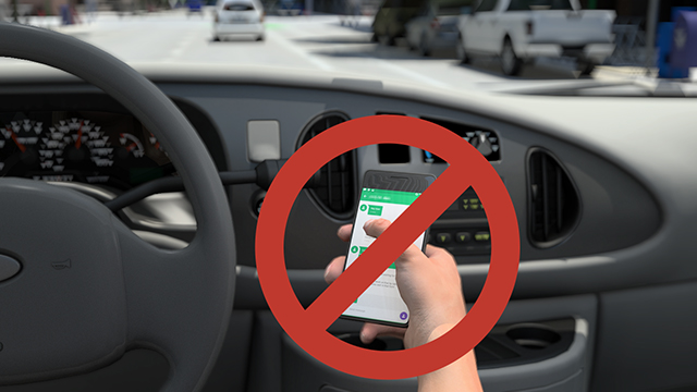 开车时不要发短信或看短信。